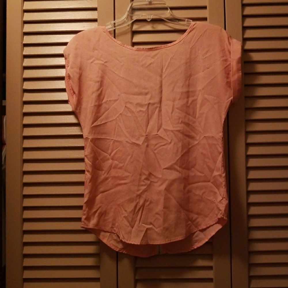 *5 items under $10 for $20* Pine brand blouse